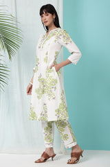Women's White Floral Floral Printed Flared Cotton Kurta With Trouser