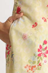 Women's Yellow Floral Printed Straight Pure Cotton Kurta and Leggings