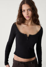 Women's Black Casual Regular Fit Solid Full Sleeves Top