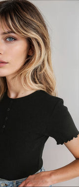 Women's Black Casual Regular Fit Solid Half Sleeves Top