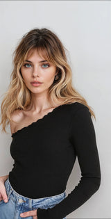 Women's Black Casual Regular Fit Solid One Shoulder Sleeve Top
