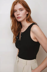 Women's Black Casual Regular Fit Solid Sleeveless Top