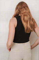 Women's Black Casual Regular Fit Solid Sleeveless Top