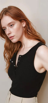 Women's Black Casual Regular Fit Solid Sleeveless Top