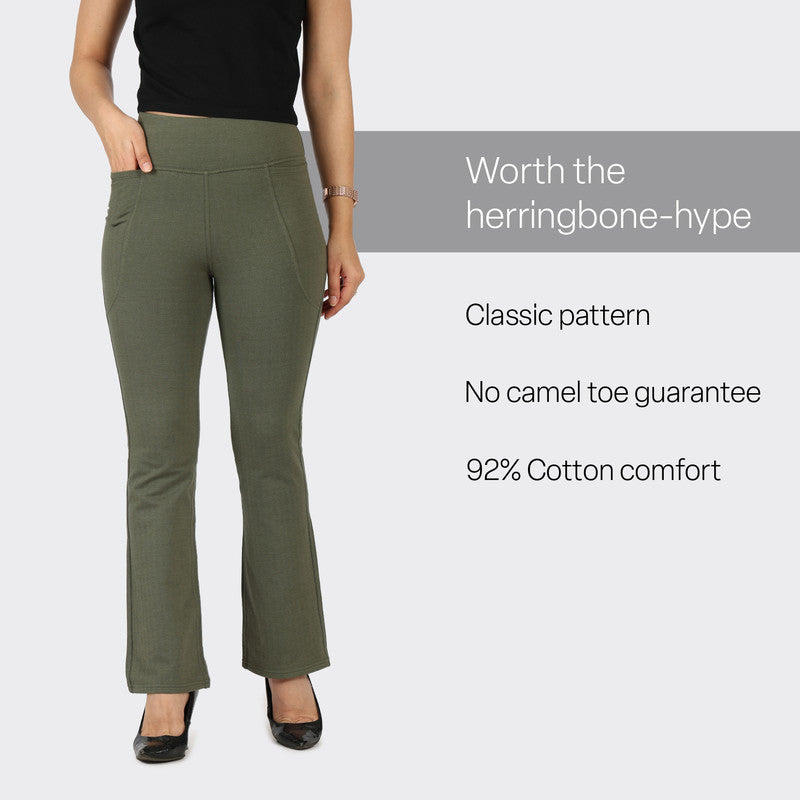 Women's Green Sports Solid Pant