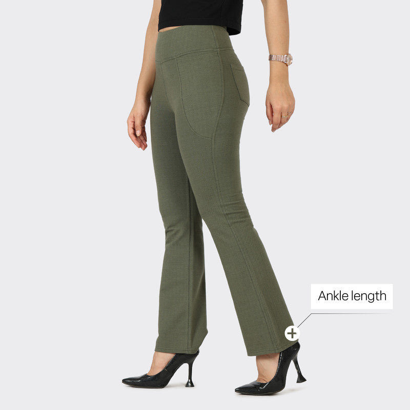 Women's Green Sports Solid Pant