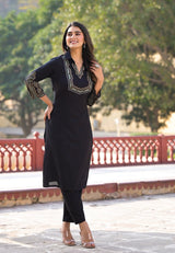 Women's Black Festive Regular Fit Embroidered Three Quarter Sleeves Kurtas Sets