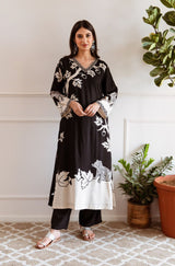 Women's Black Fusion Regular Fit Printed Full Sleeves Kurtas Sets