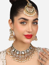 Women's Green Meenakari Kundan Bridal Choker Dazzling Necklace Earring Maangtikka Set