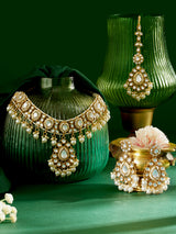 Women's Gold Tone Dazzling Stones & Pearls Drop Choker Necklace Earring & Maangtikka Set-ZPFK21284