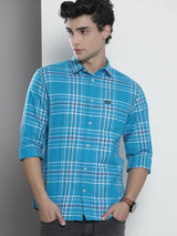 Men's Slim Fit Checkered Full Sleeves Spread Collar Casual Shirt