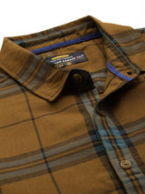 Men's Regular Fit Checkered Full Sleeves Cutaway Collar Casual Shirt