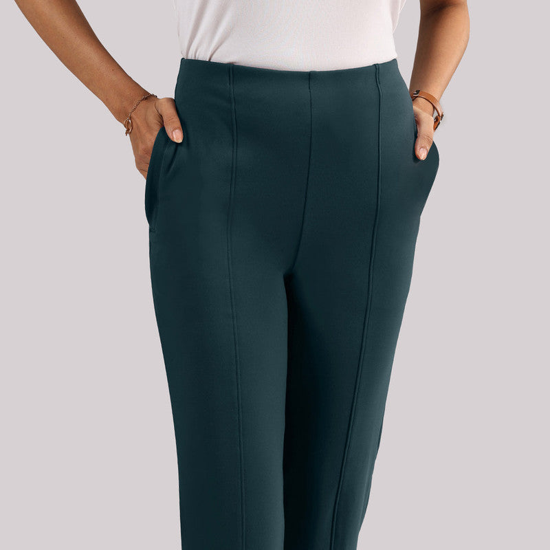 Women's Green Solid Sports High Rise Pant