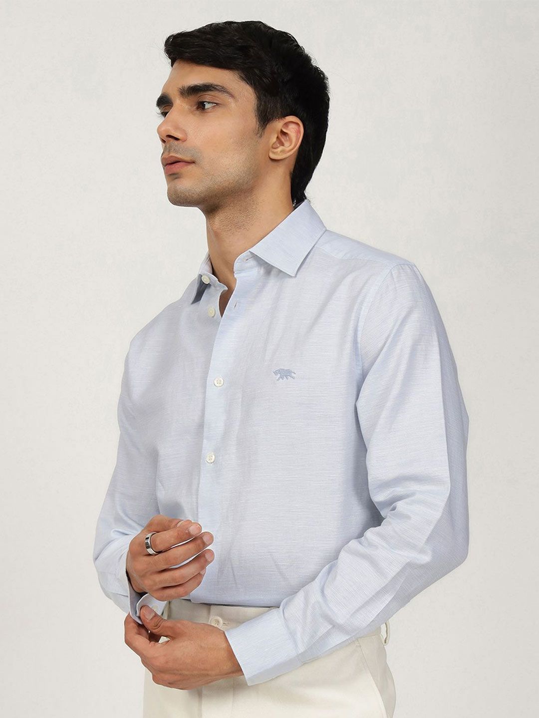 Men's Blue Casual Regular Fit Solid Full Sleeves Shirt