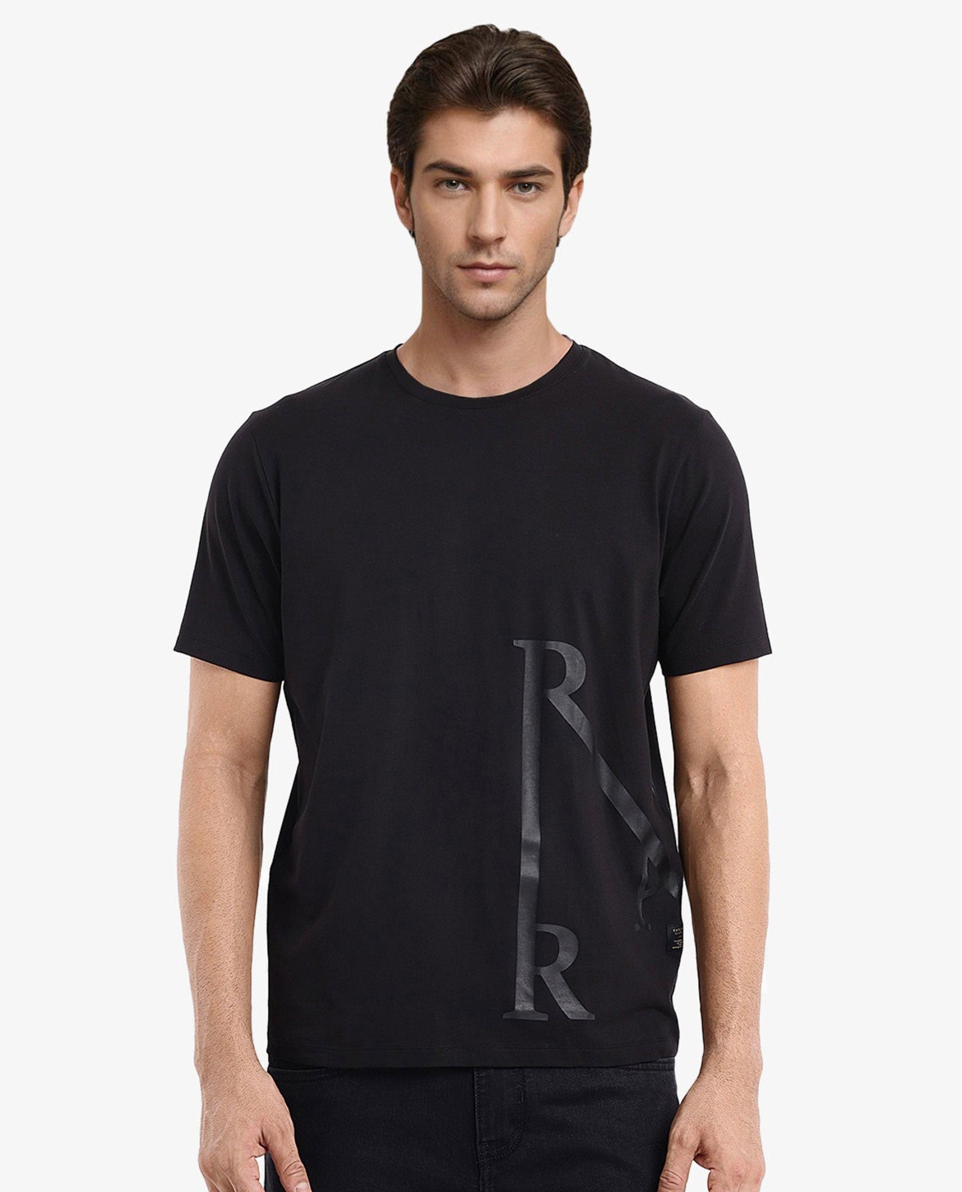 Men's Black Casual Regular Fit Printed Half Sleeves Tshirt