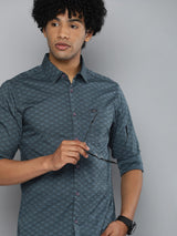 Men's Slim Fit Abstract Printed Full Sleeves Cutaway Collar Casual Shirt