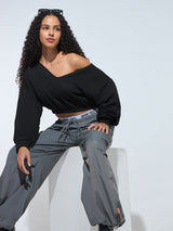 Women's Black Casual Oversized Fit Solid Full Sleeves Cropped Sweatshirt