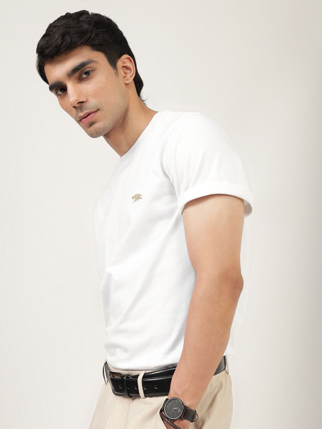 Men's White Casual Regular Fit Solid Half Sleeves Tshirt