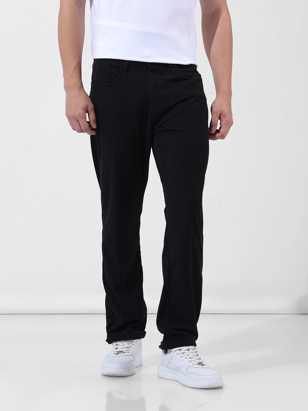 Men's Black Casual Straight Fit Solid Trousers