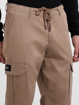 Men's Khaki Regular Fit Solid Mid Rise Cargo