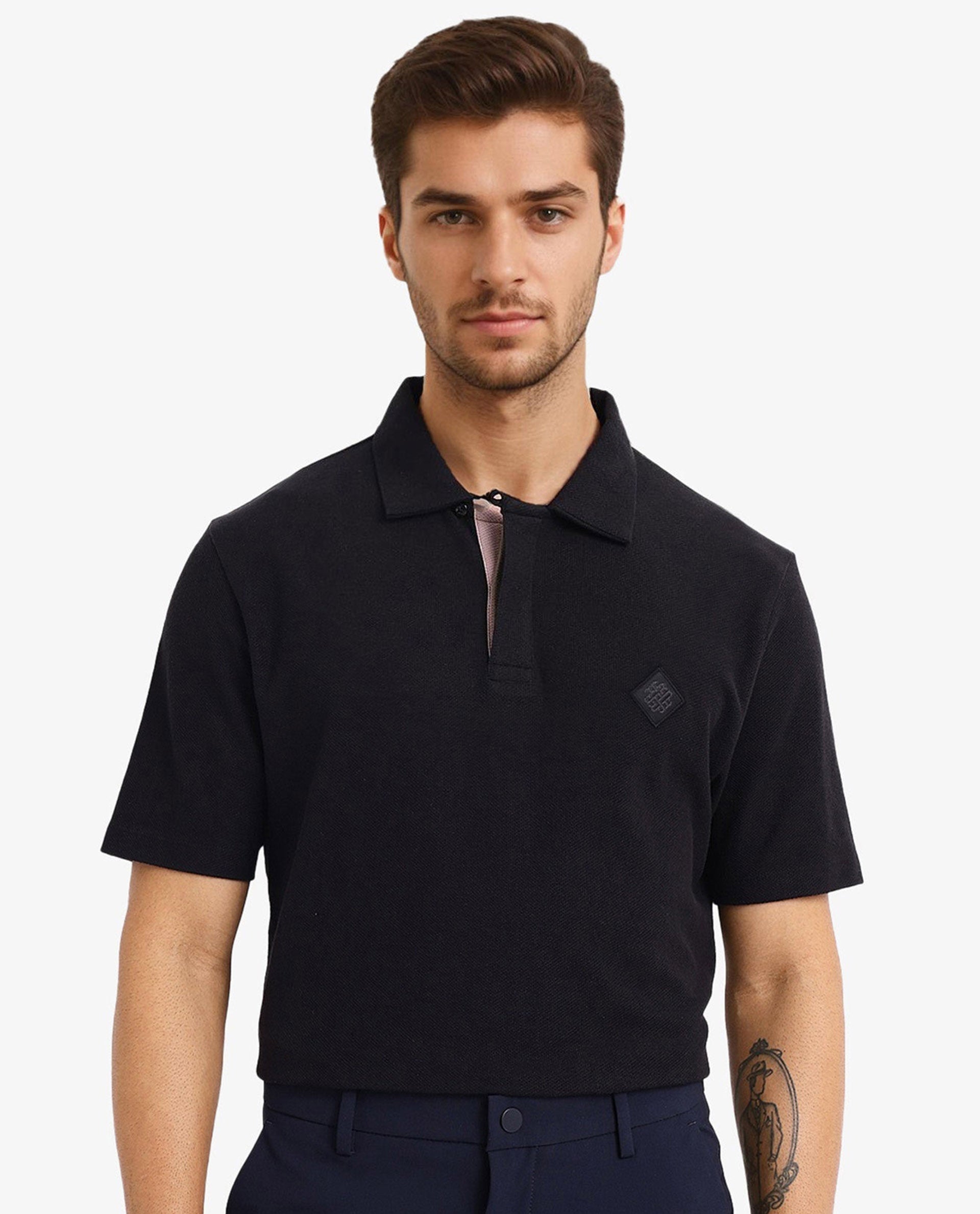 Men's Black Casual Regular Fit Solid Half Sleeves Polo Tshirt