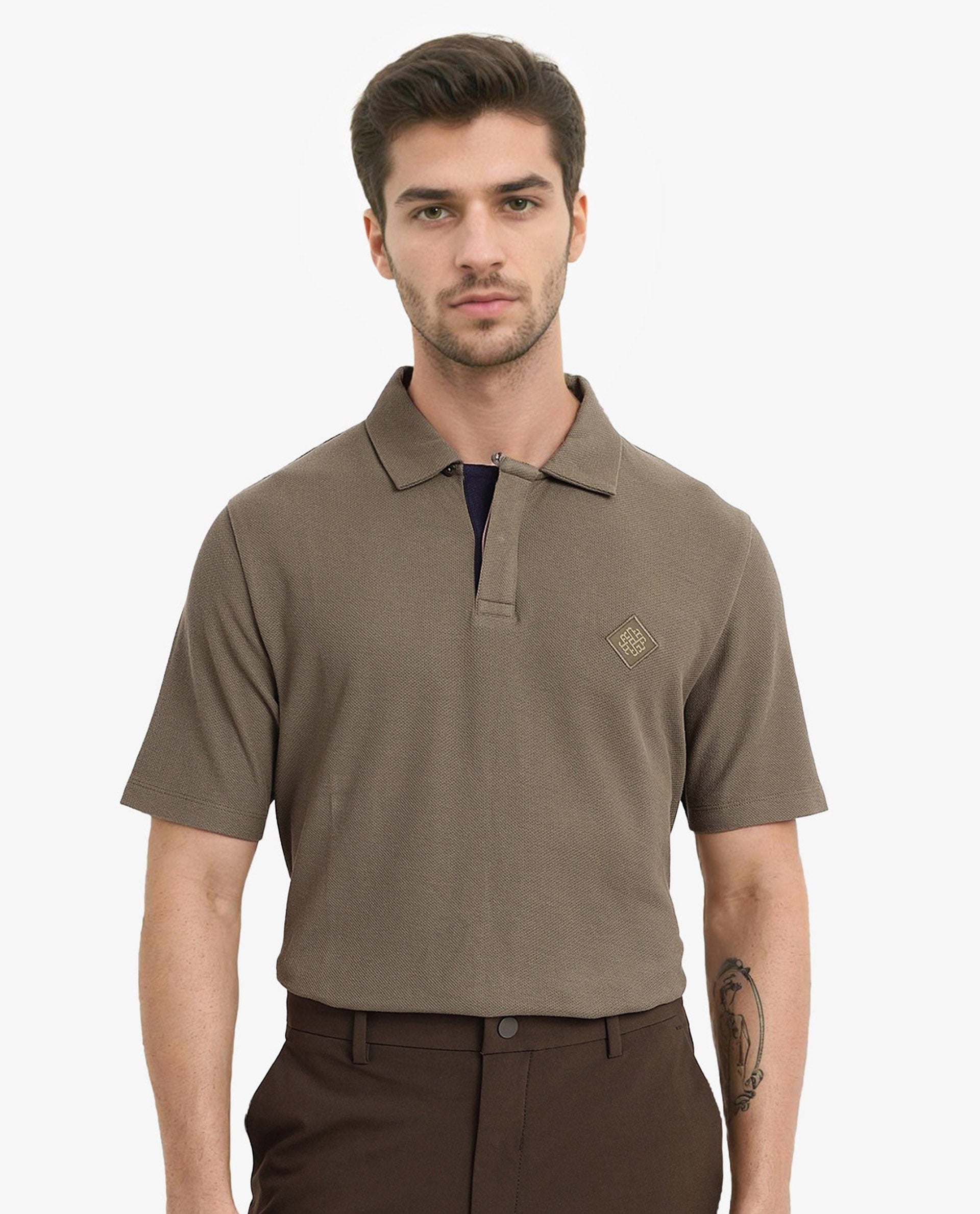 Men's Green Casual Regular Fit Solid Half Sleeves Polo Tshirt