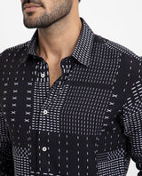 Men's Black Casual Regular Fit Printed Full Sleeves Shirt
