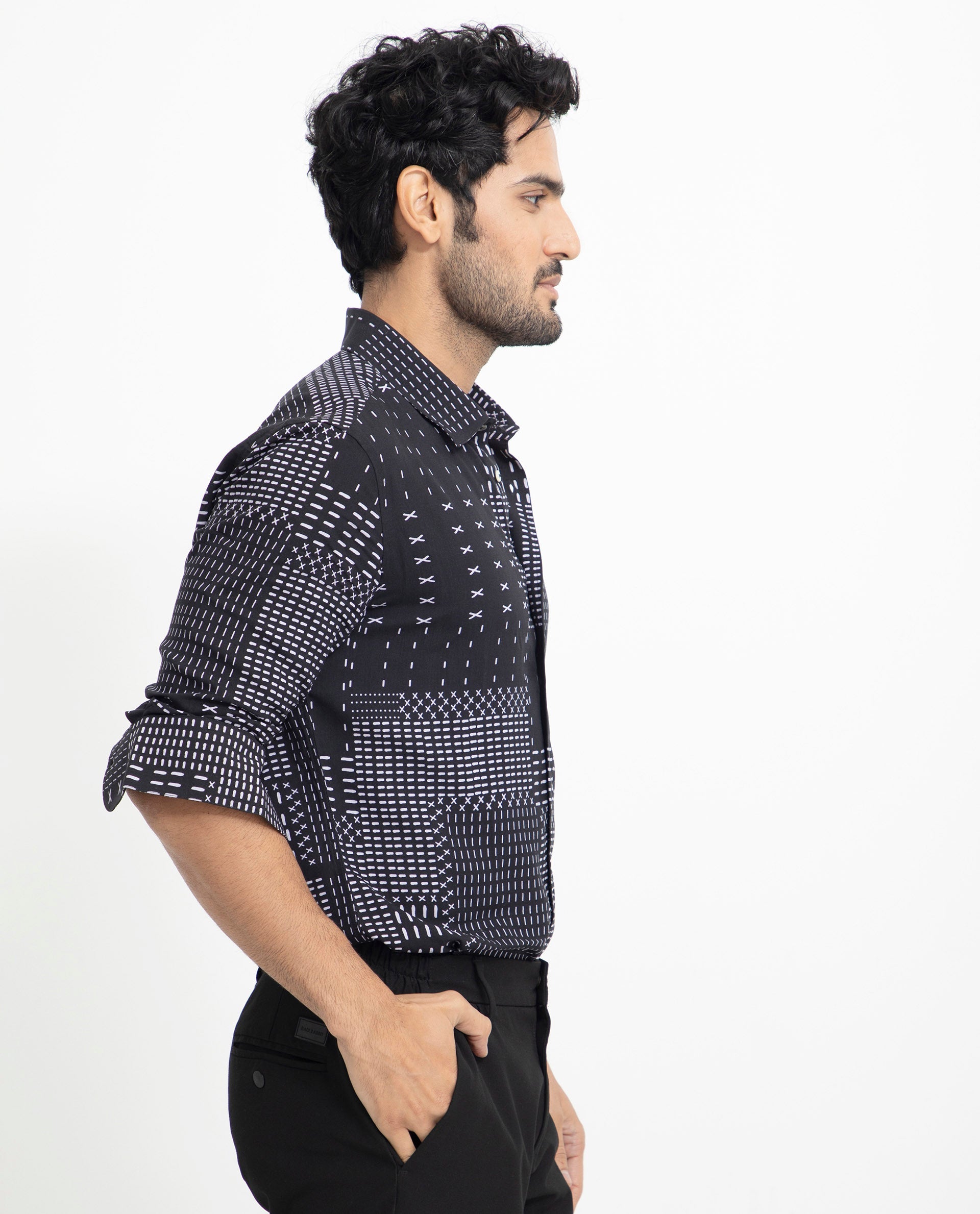 Men's Black Casual Regular Fit Printed Full Sleeves Shirt