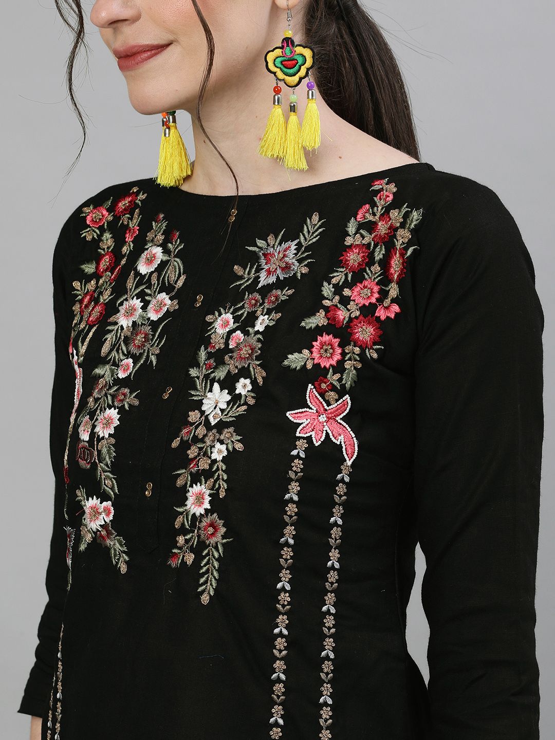 Women's Black Off-White Embroidered Kurta with Trousers