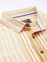 Men's Slim Fit Striped Half Sleeves Cutaway Collar Casual Shirt