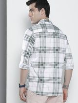 Men's Regular Fit Checkered Full Sleeves Cutaway Collar Casual Shirt
