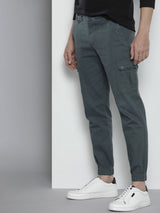 Men's Slim Fit Solid Mid Rise Stretchable Cuffed Cargos