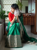 Women's Green Cotton Silk Saree with Blouse Piece