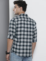 Men's Slim Fit Checkered Full Sleeves Spread Collar Casual Shirt