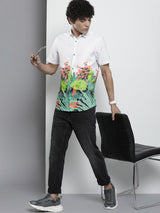Men's Regular Fit Tropical Half Sleeves Cutaway Collar Casual Shirt