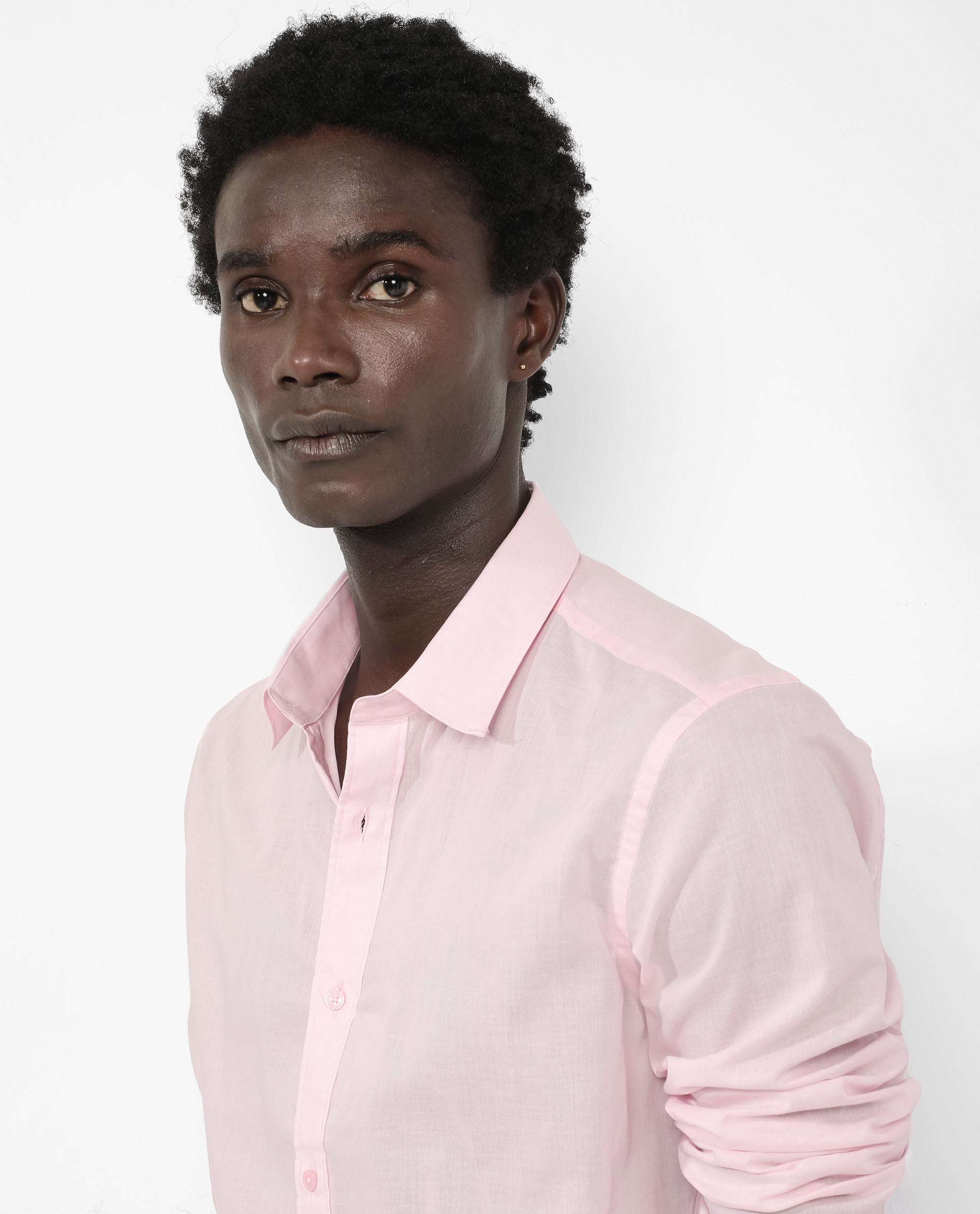 Men's Pink Casual Regular Fit Solid Full Sleeves Shirt