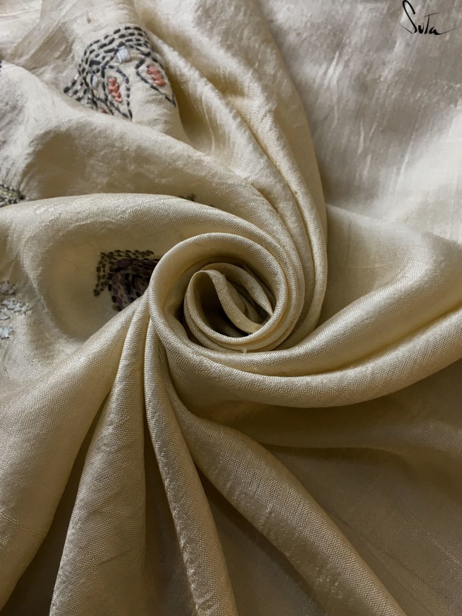 Women's Beige Mulberry Silk Saree with Blouse Piece