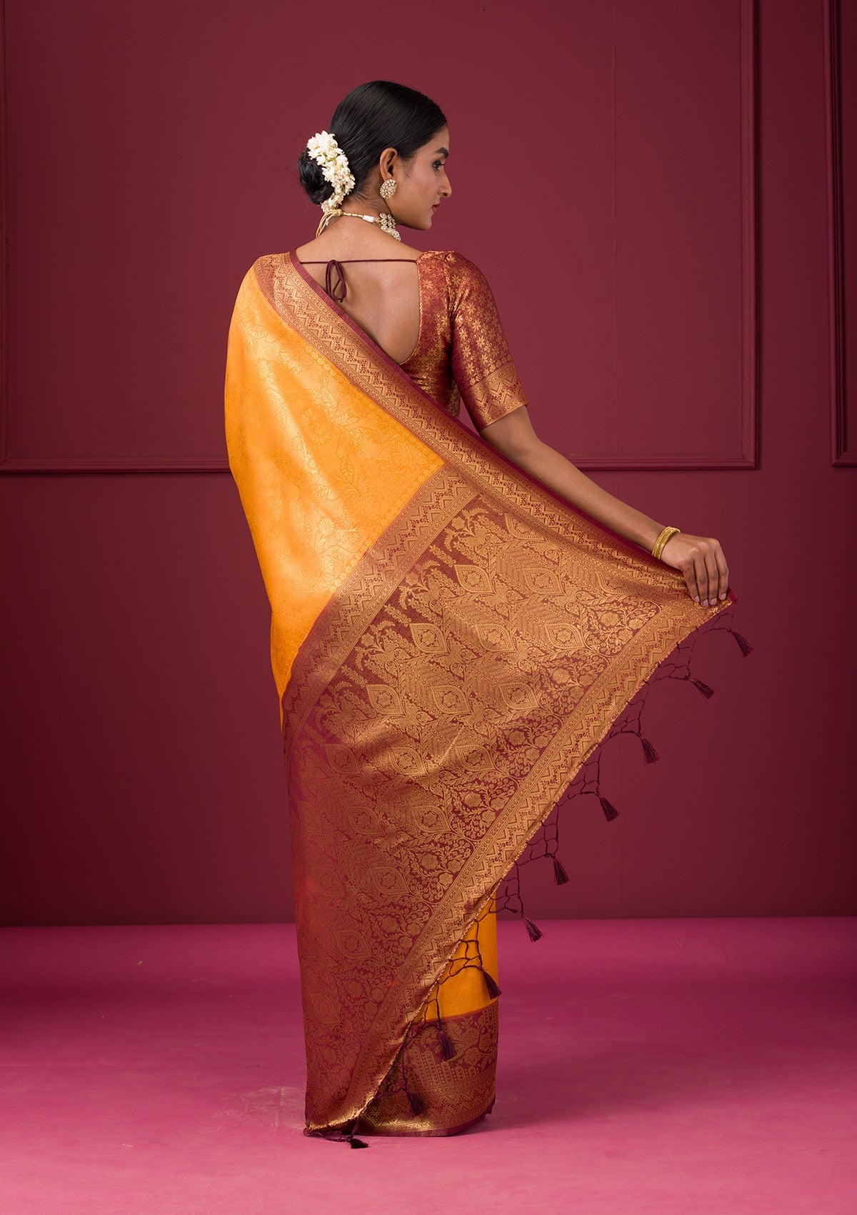 Women's Yellow Threadwork Soft Silk Saree