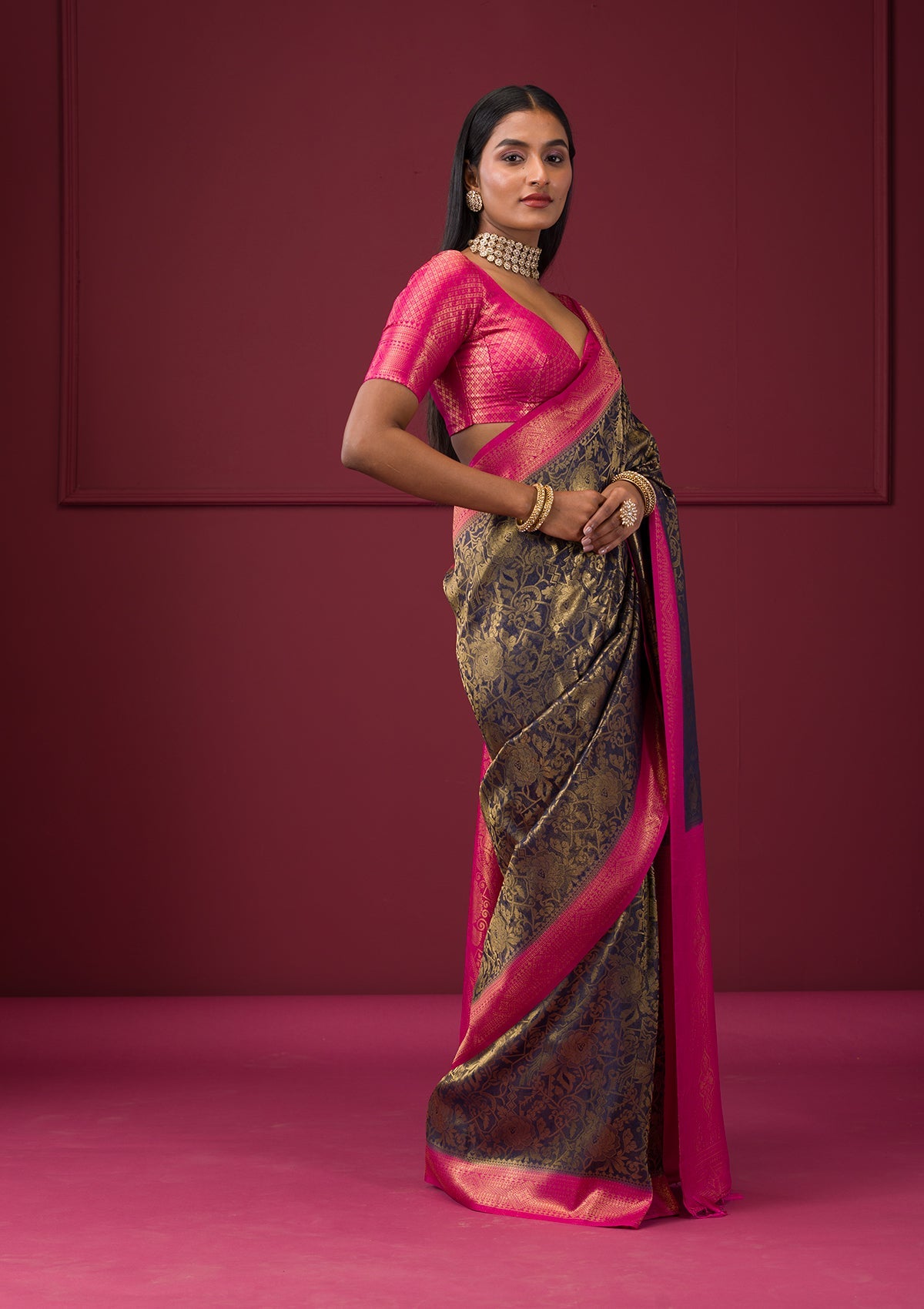 Women's Navy Blue Zariwork Soft Silk Saree