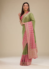 Women's Pink Zariwork Soft Silk Saree