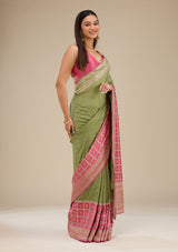 Women's Pink Zariwork Soft Silk Saree
