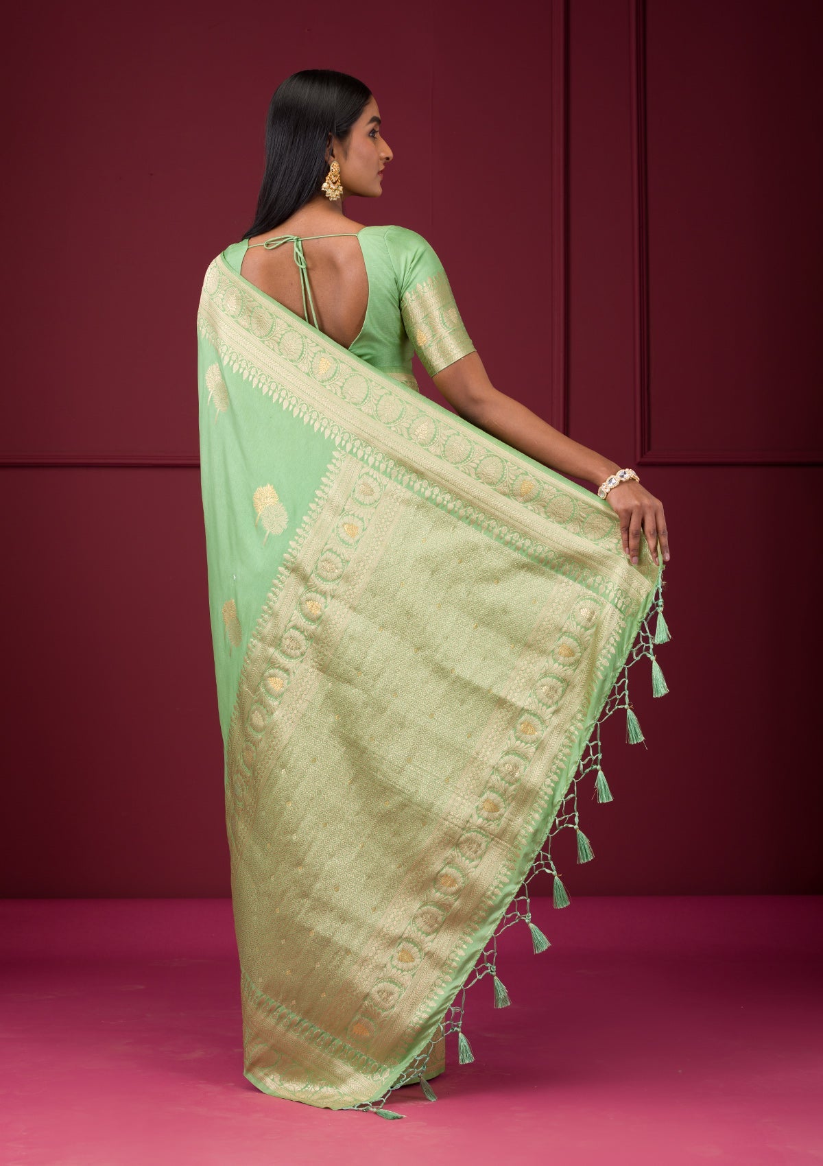 Women's Pista Green Zariwork Soft Silk Saree