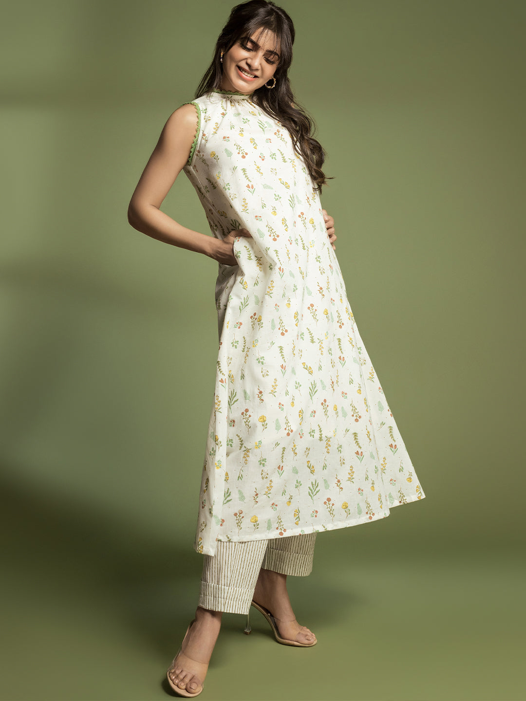 Women's White Casual Regular Fit Printed Kurta Set