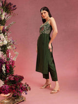 Women's Green Floral Embroidered Shoulder Straps Straight Kurta With Trouser