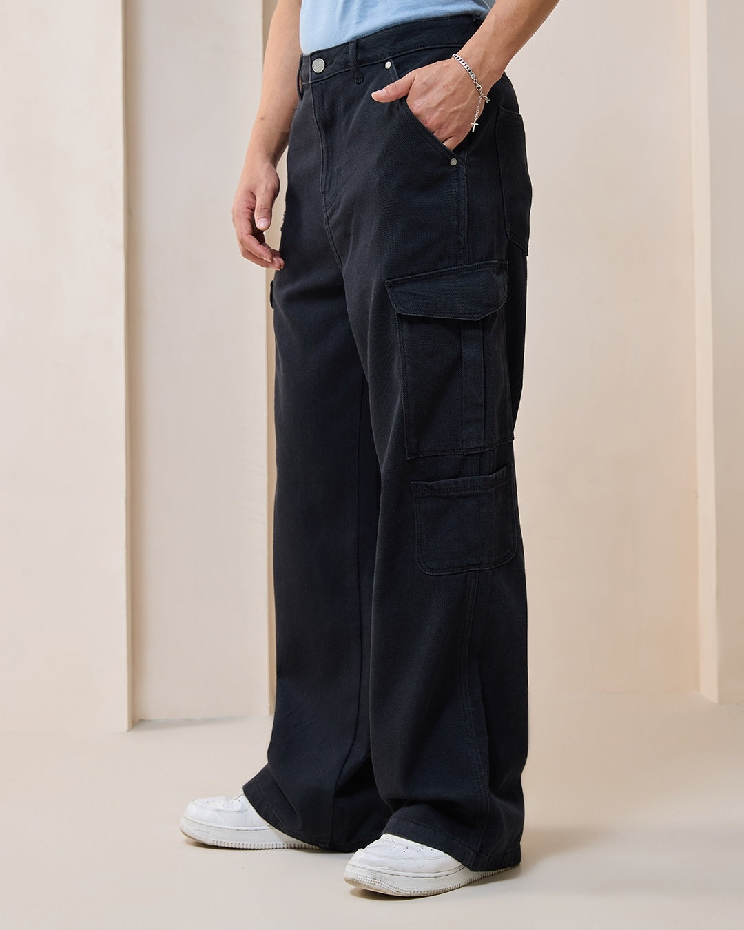 Men's Black Baggy Fit Cargo Mid-Rise Jeans