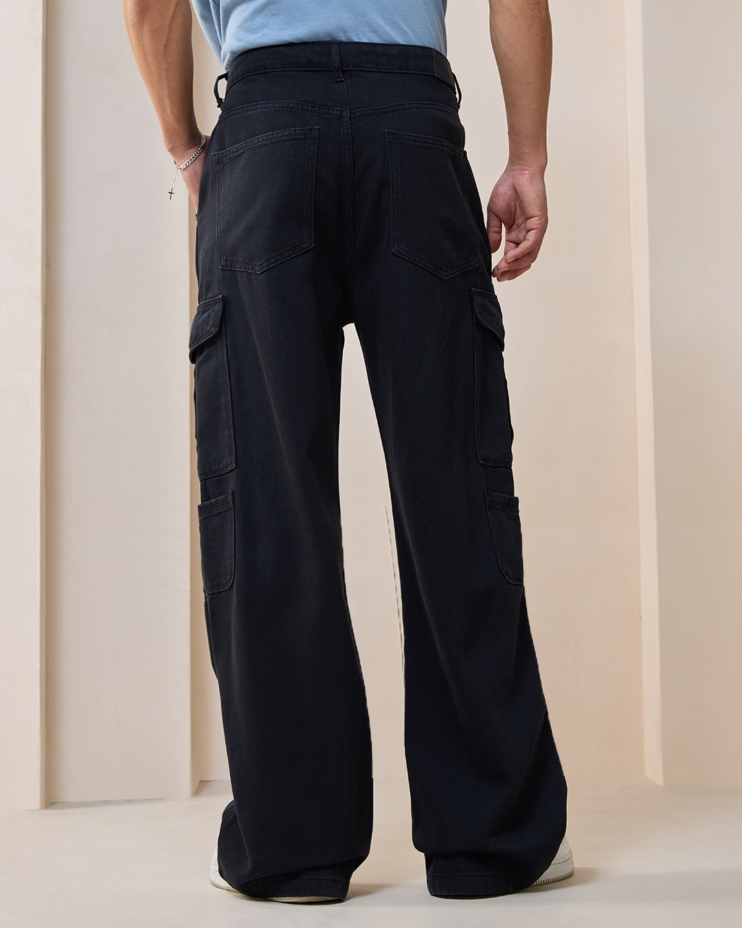 Men's Black Baggy Fit Cargo Mid-Rise Jeans