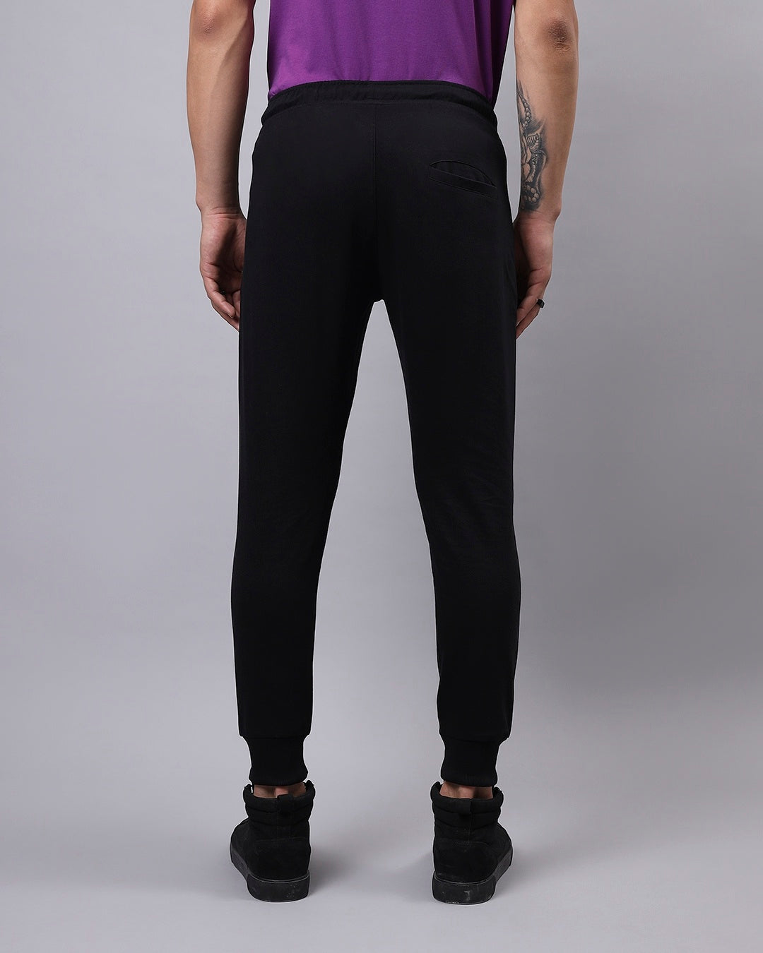 Men's Black Casual Regular Fit Solid Joggers