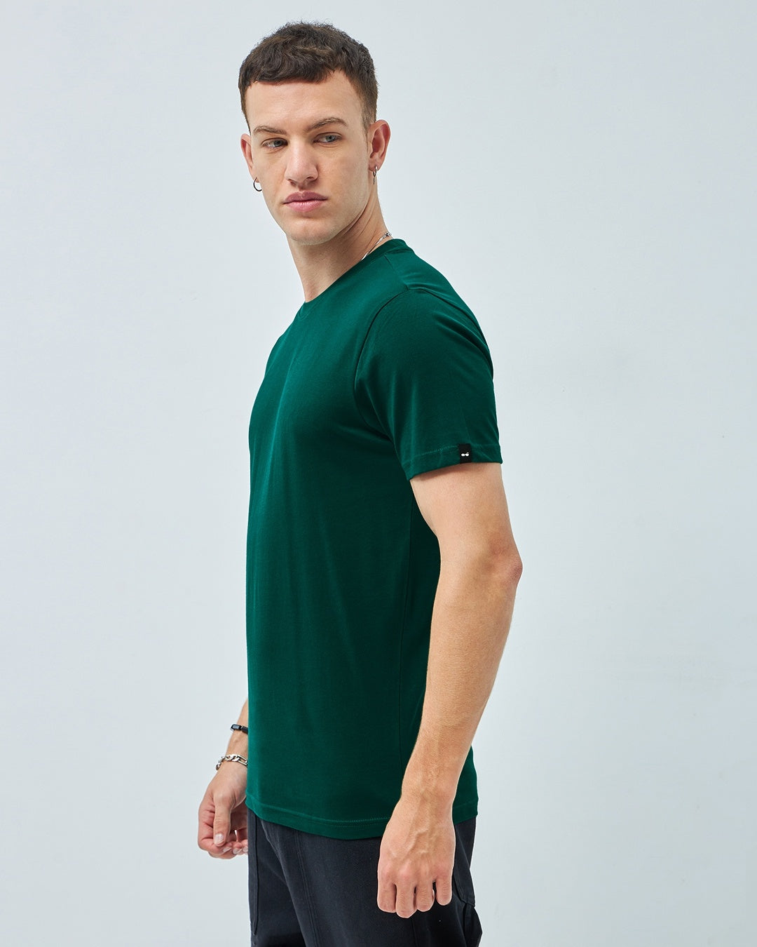 Men's Green Casual Regular Fit Solid Half Sleeves Tshirt