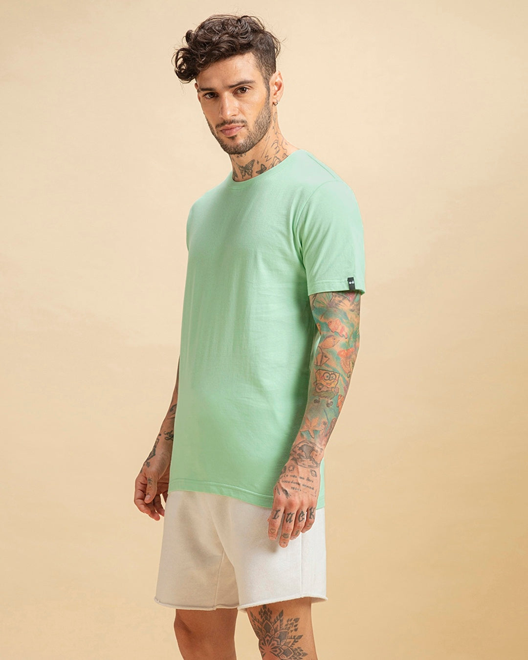 Men's Green Casual Regular Fit Solid Half Sleeves Tshirt