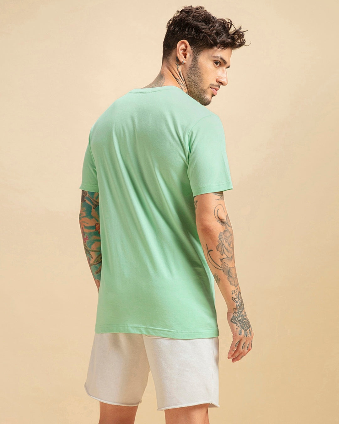 Men's Green Casual Regular Fit Solid Half Sleeves Tshirt